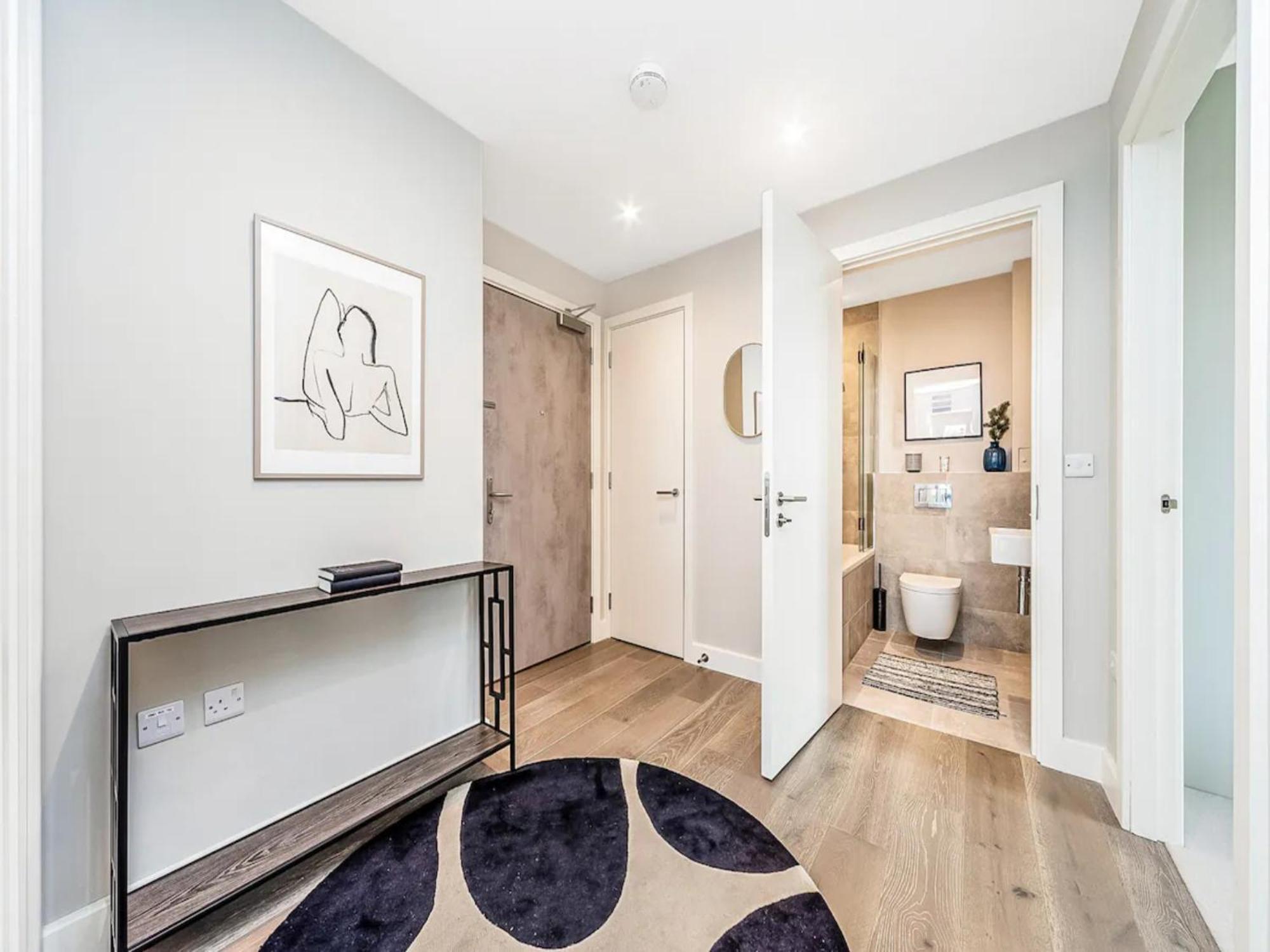 Pass The Keys Penthouse Oasis In Trendy Fulham Apartment